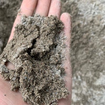 02 fine sand in hand 0/2 fine sand in a hand