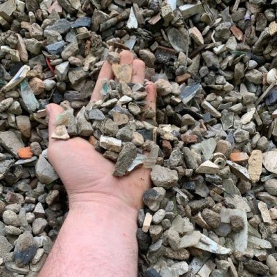 1020 gravel in hand 10/20 gravel in a hand