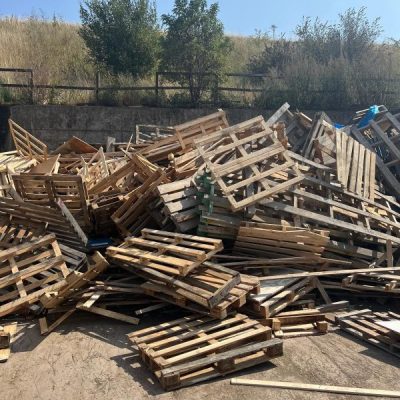 pallet pile Timber pallet pile